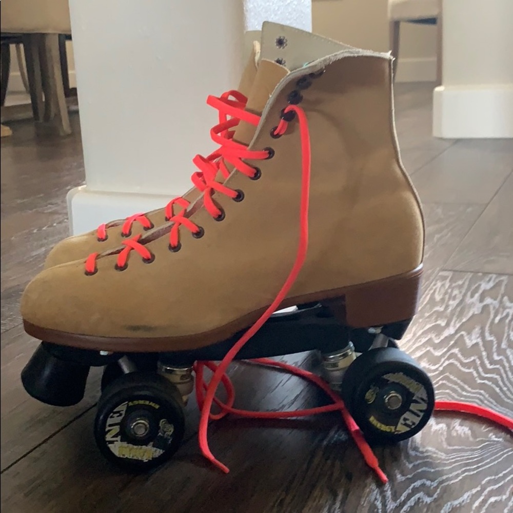 AWESOME RIEDELL ROLLER SKATES!!! ⛸